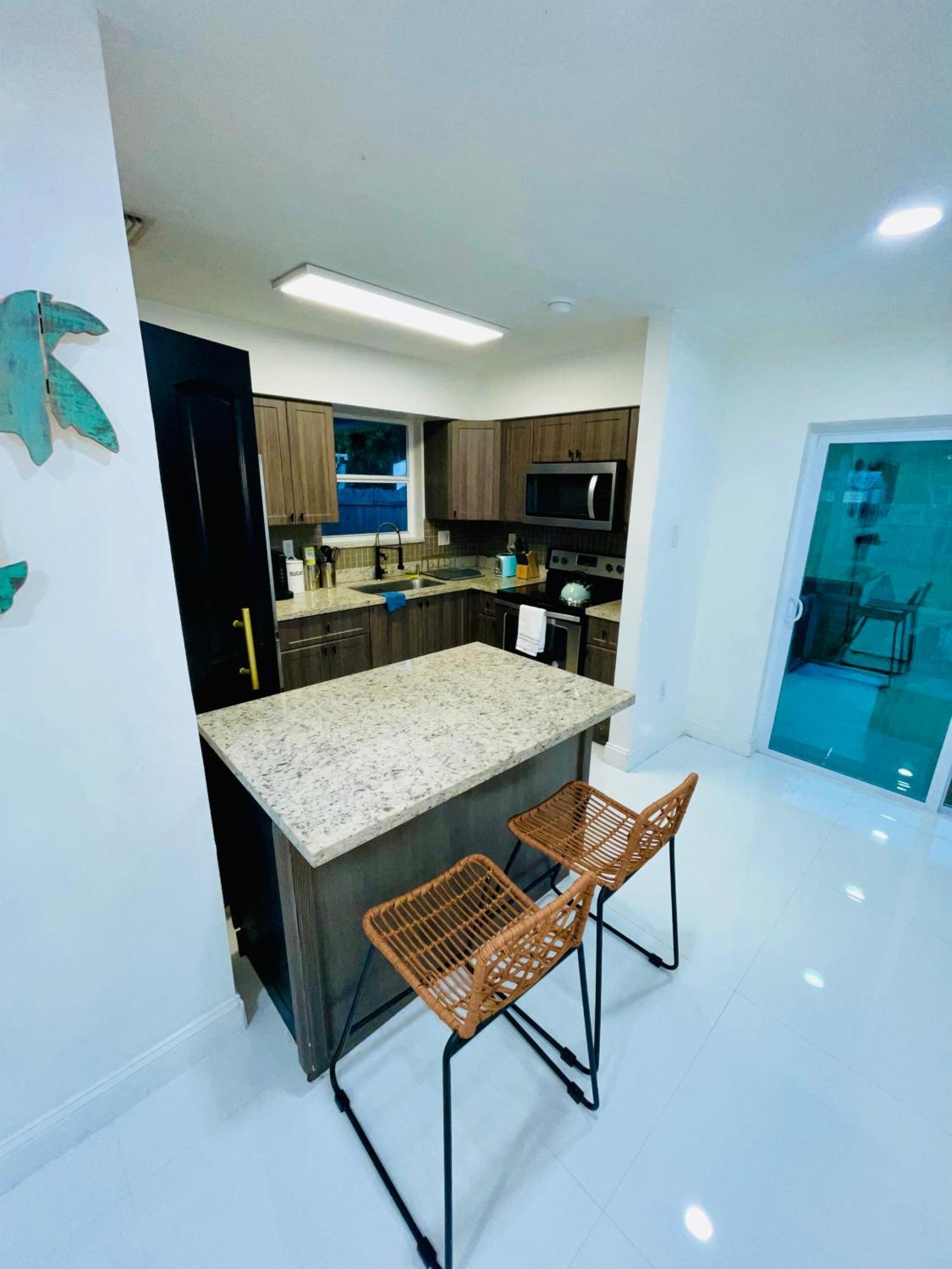 Cozy Comfy House Villa Pembroke Pines Eksteriør billede